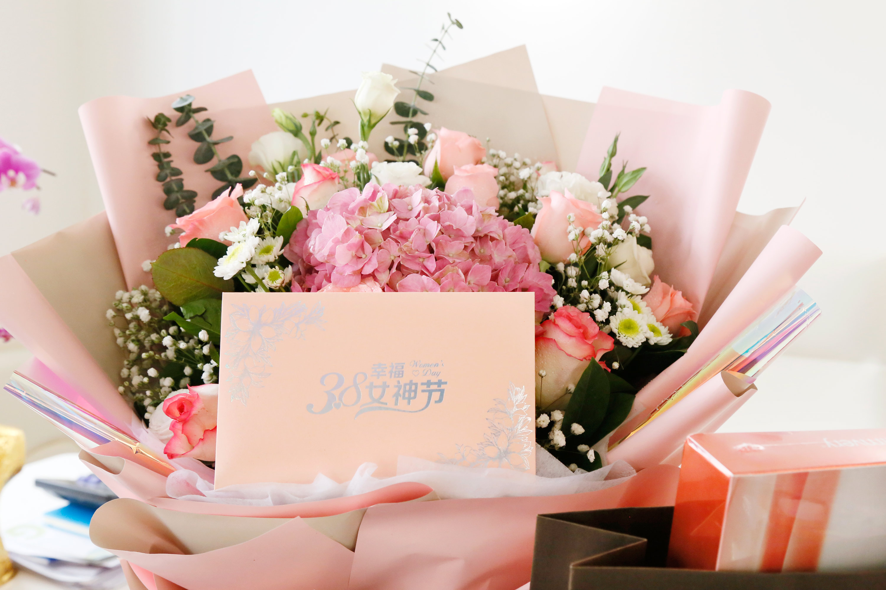 祝所有小仙女們節(jié)日快樂(lè)！